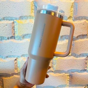 COPY - Starbucks x Stanley 40oz